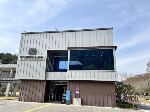 ���� ����4